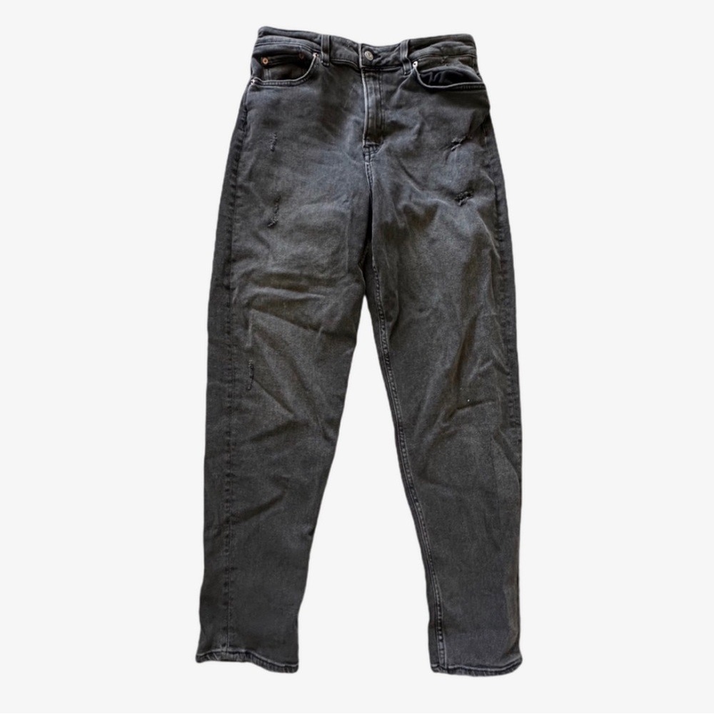 FADED BLACK MOM JEANS